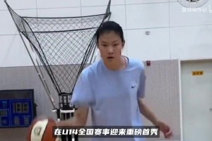 未来之星！14岁2米20曹熙琛首秀32分，排球转篮球不到一年